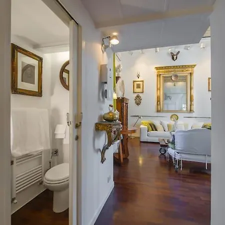 Aristocratic Luxury Flat 4 Min From Spanish Steps Lejlighed